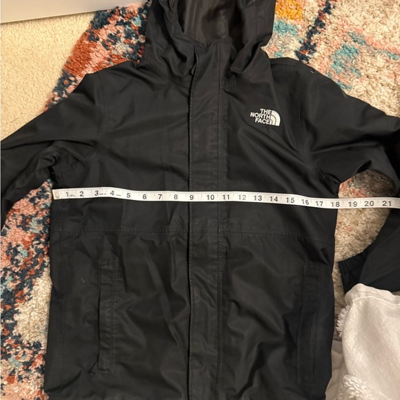 The North Face Black Raincoat Full-Zip Lightweight - Picture 8 of 9